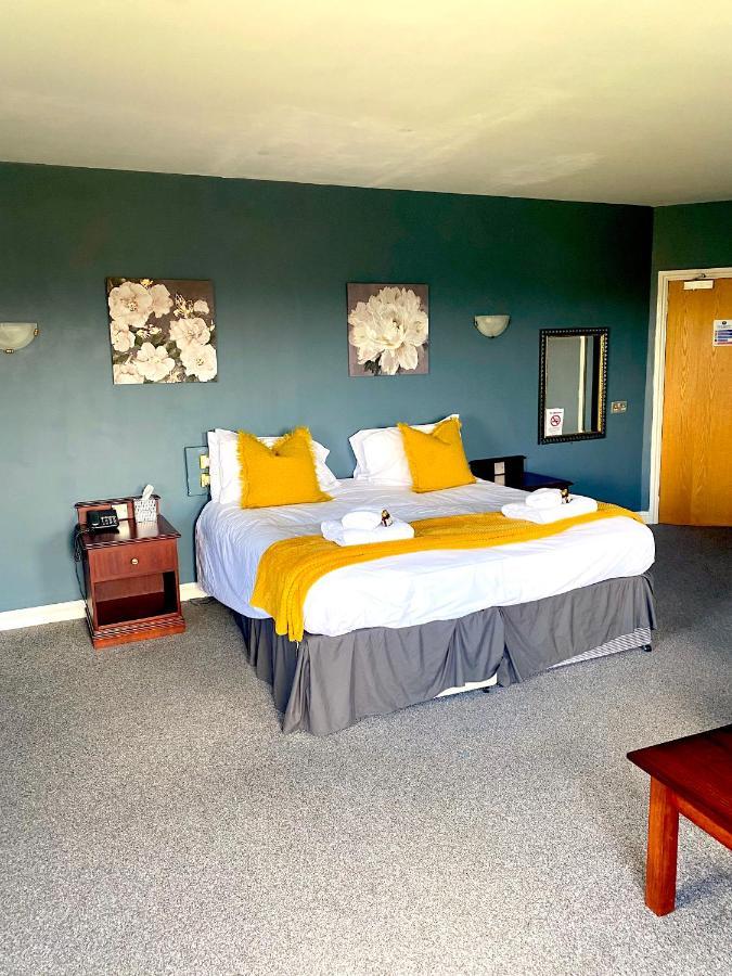 Bells Hotel Coleford  Exterior photo
